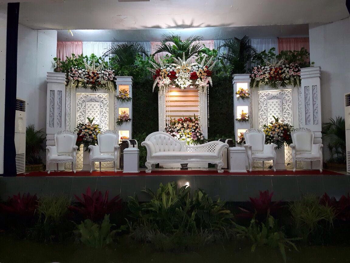 Desain Interior Toko Bunga