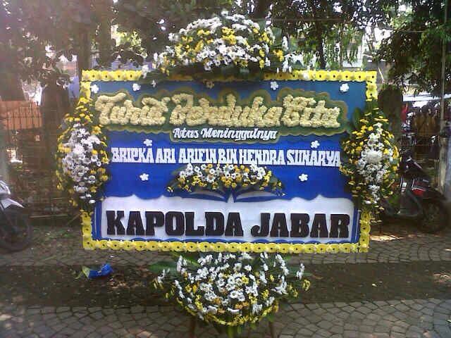 TOKO BUNGA BANDUNG, FLORIST BANDUNG, BUNGA PAPAN BANDUNG, TOKO BUNGA BANDUNG MURAH